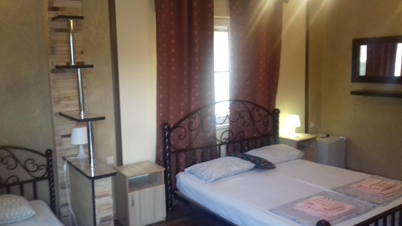 Runo Guest House Gagry Eksteriør bilde